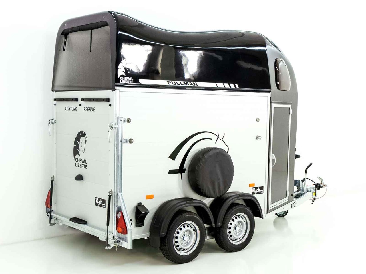 75.jpg Cheval Liberte Pferdeanhänger GOLD One 1,5er, Pullman-Fahrwerk, schwarz-Neu – Bild 1