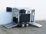 Ifor Williams Pferdeanhänger HB506|Frontausstieg|Klappenkombi|schwarz-Neu